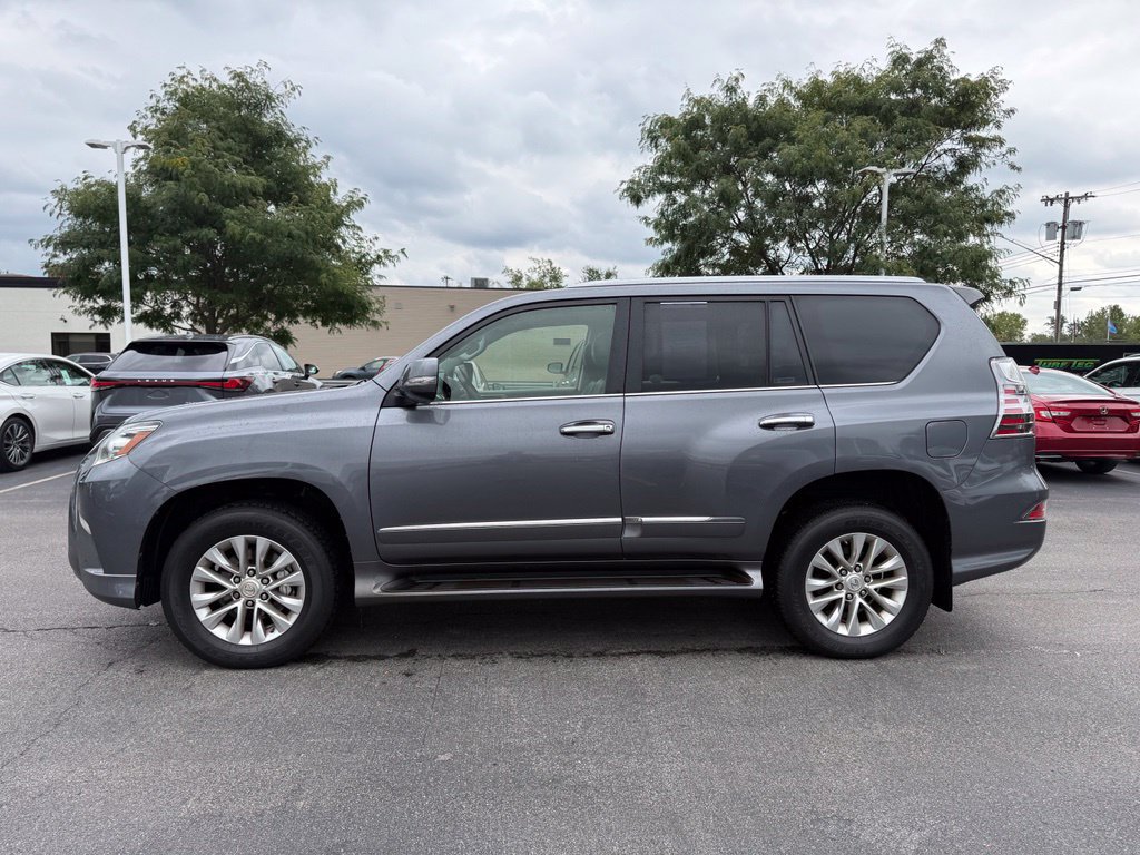 Used 2018 Lexus GX 460 Premium AWD/4WD image 2