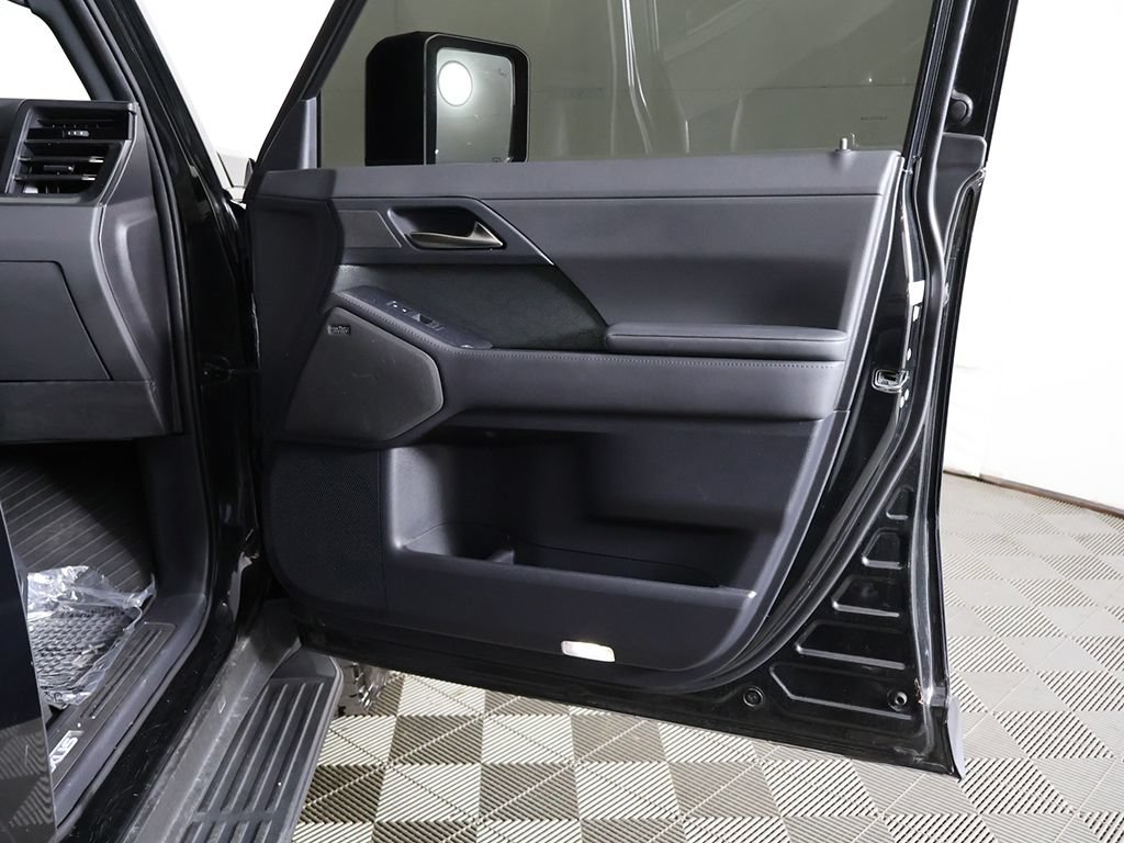 Used 2024 Lexus GX 550 AWD/4WD image 26