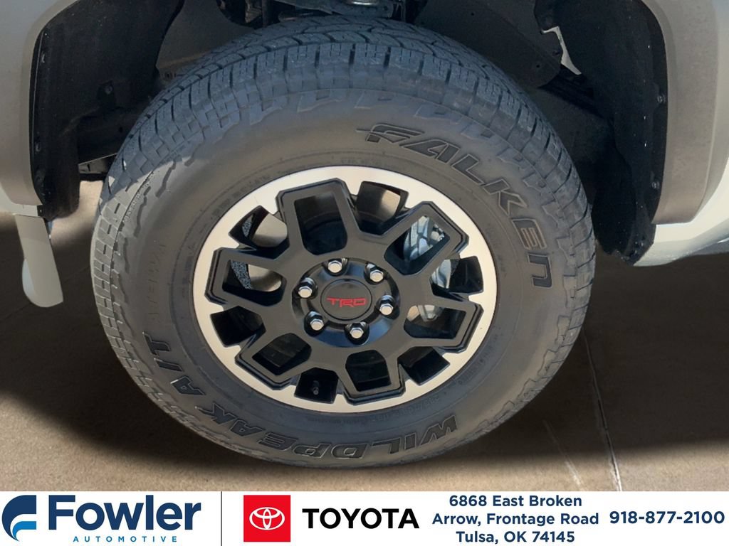 Certified 2025 Toyota Tacoma TRD Off-Road w/ TRD Off Road Upgrade Package AWD/4WD image 29
