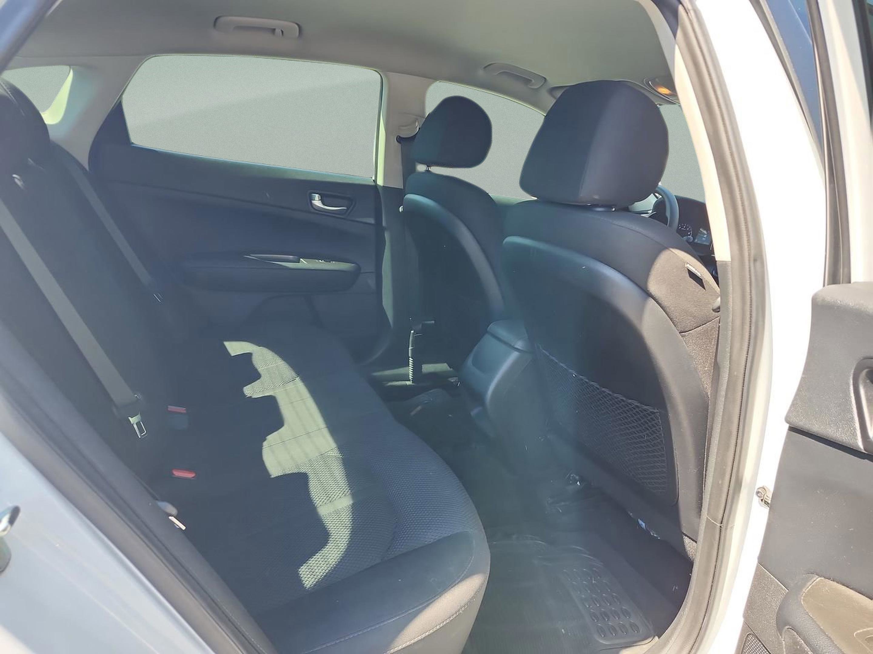 Used 2019 Kia Optima LX image 17