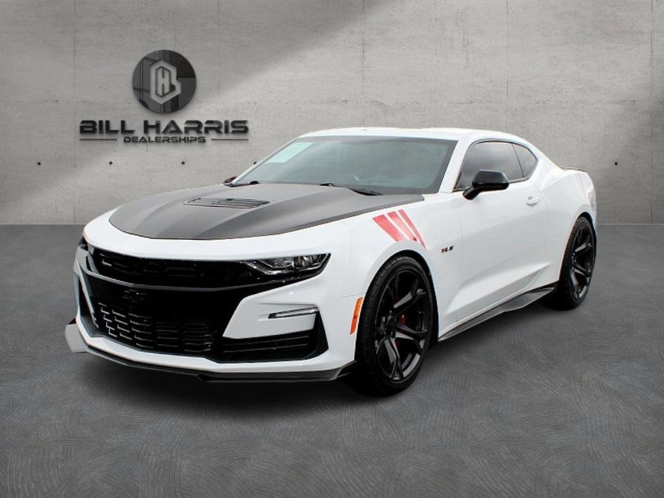Used 2019 Chevrolet Camaro SS image 3