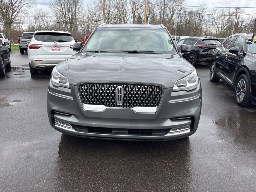 Used 2022 Lincoln Aviator Reserve w/ Equipment Group 201A image 3