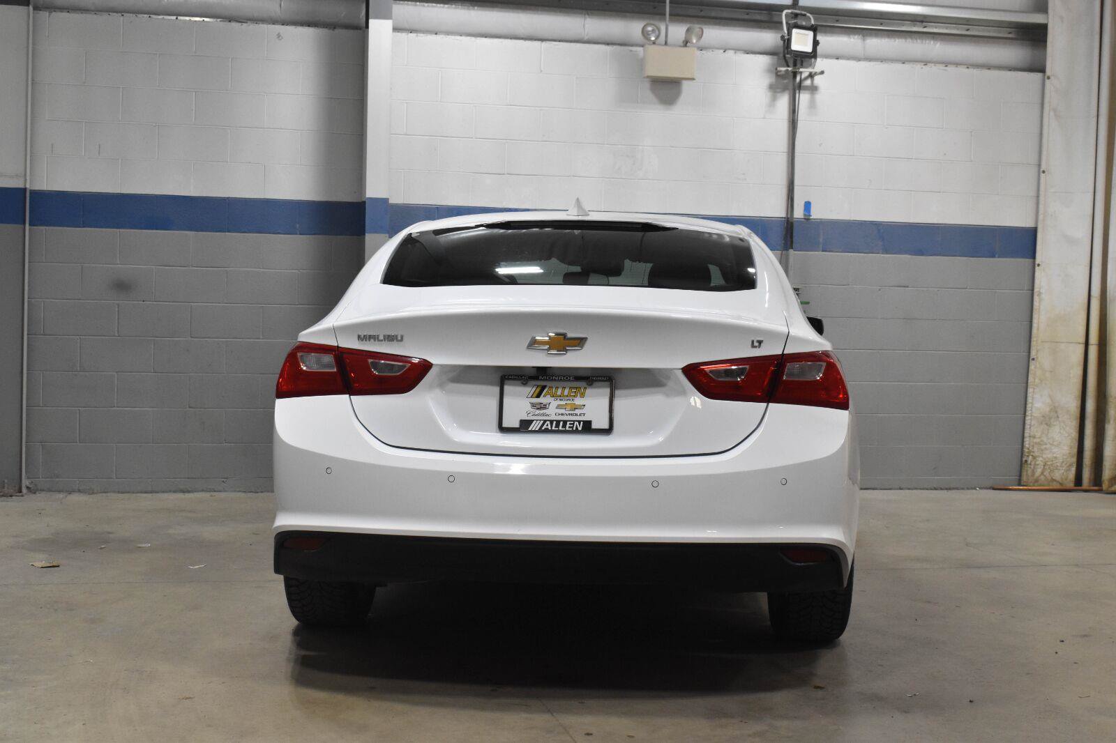 Used 2024 Chevrolet Malibu LT FWD image 24