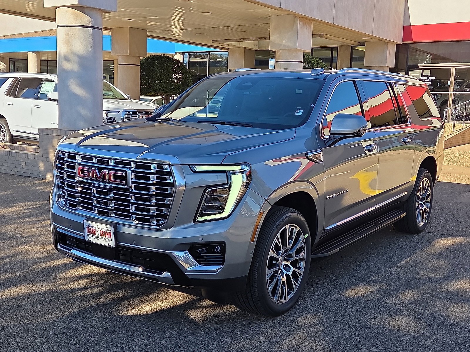 New 2026 GMC Yukon XL Denali image 1