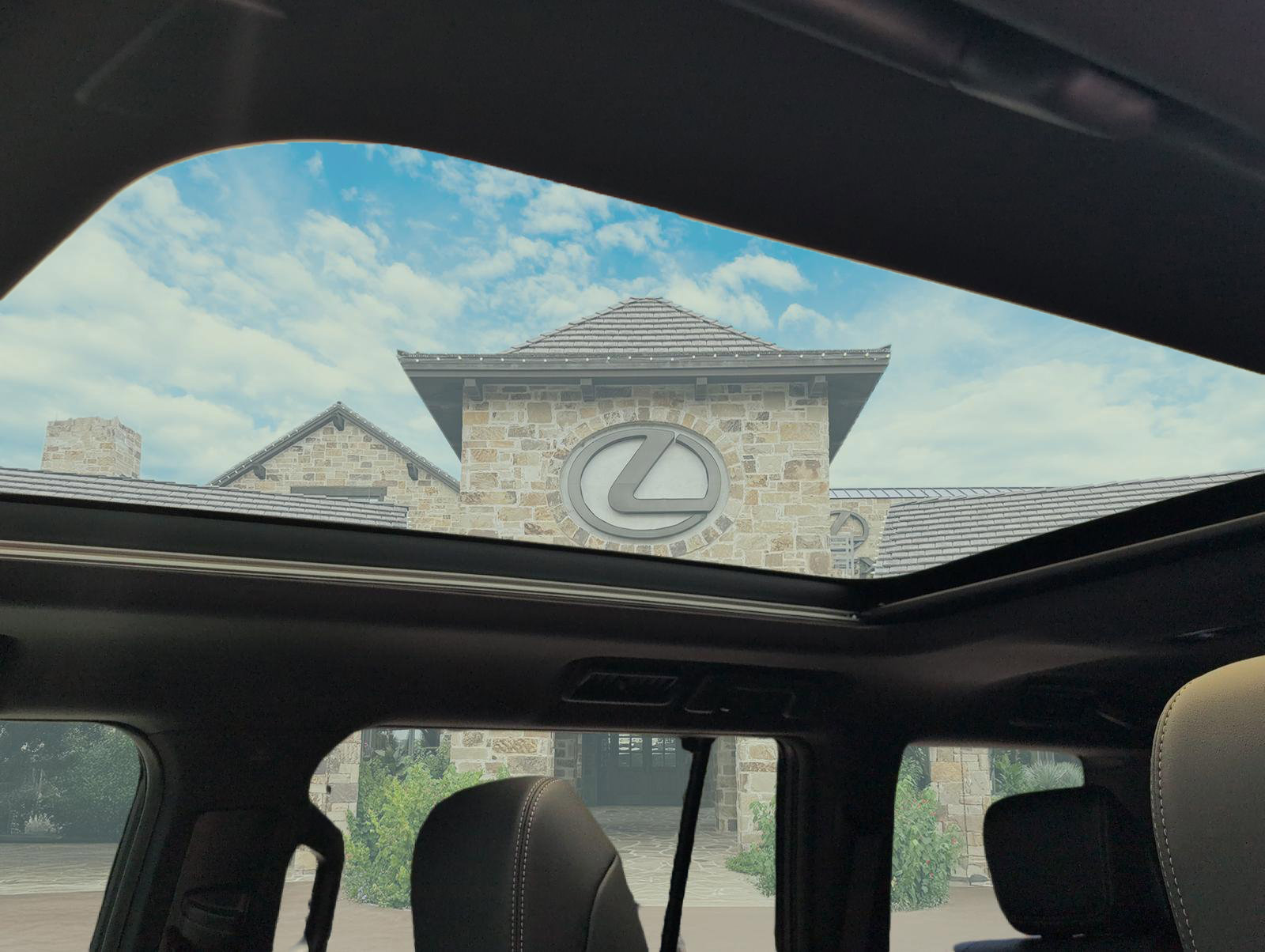 Certified 2025 Lexus GX 550 w/ Cold Area Package AWD/4WD image 21