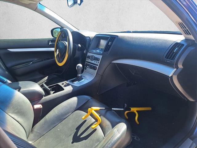 Used 2009 INFINITI G37 Journey w/ Premium Pkg image 16
