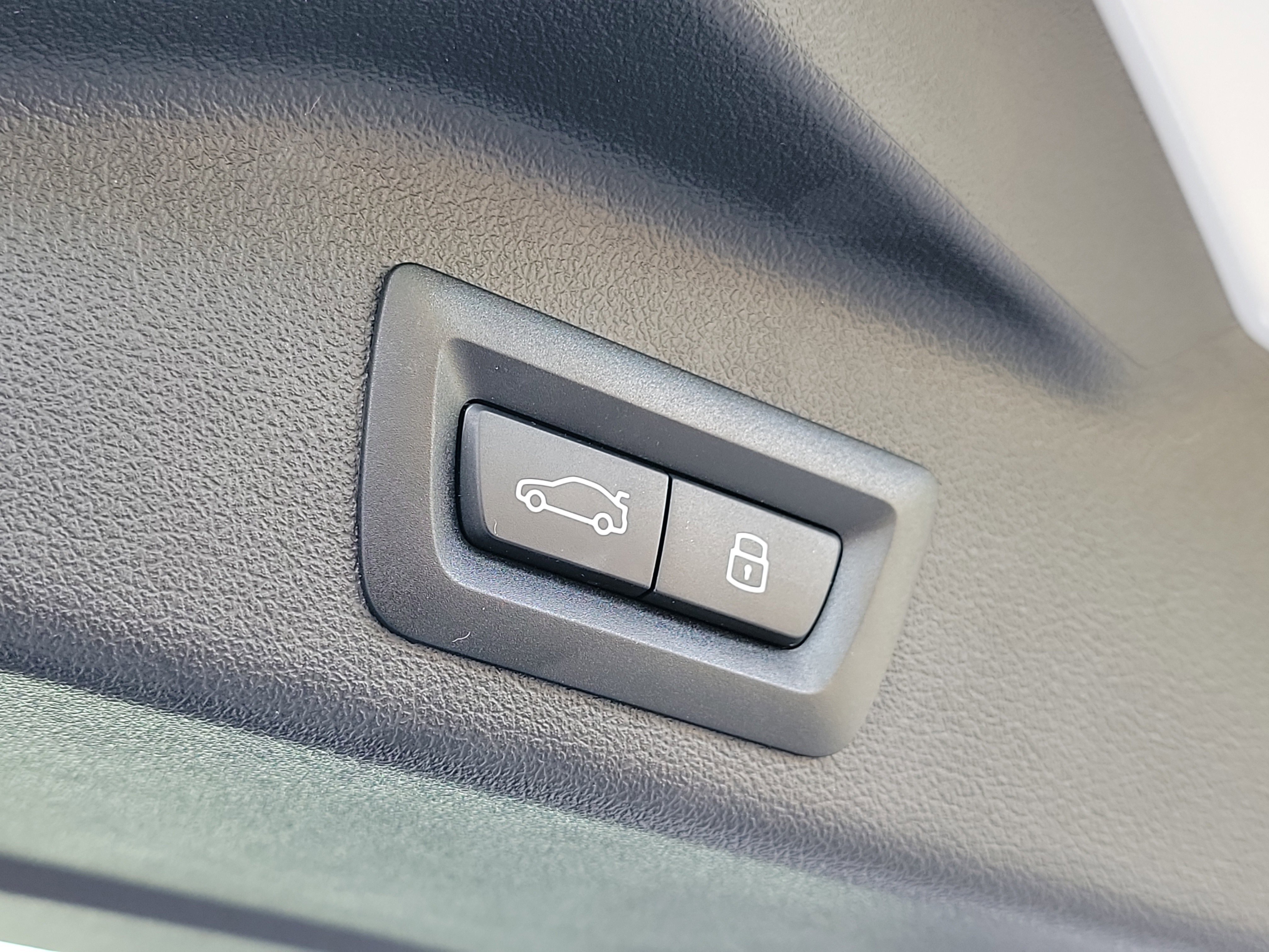 New 2026 BMW X5 sDrive40i w/ Climate Comfort Package image 7