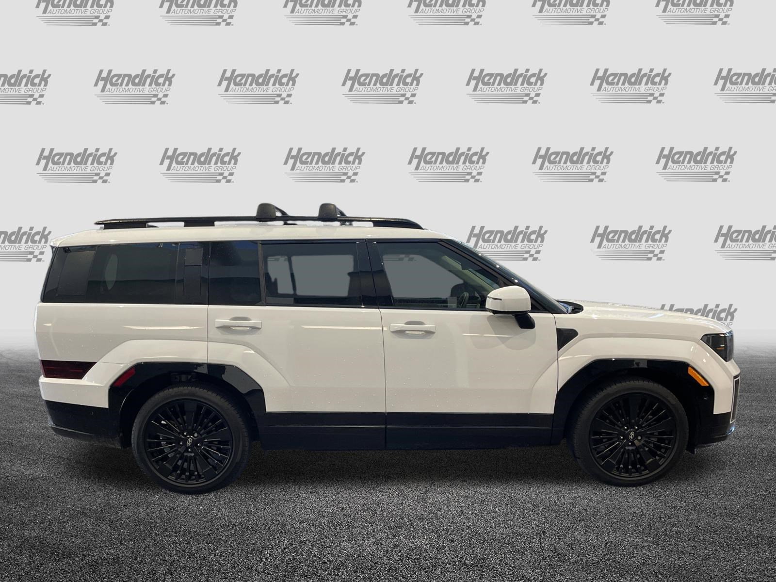 Used 2025 Hyundai Santa Fe Calligraphy AWD/4WD image 11