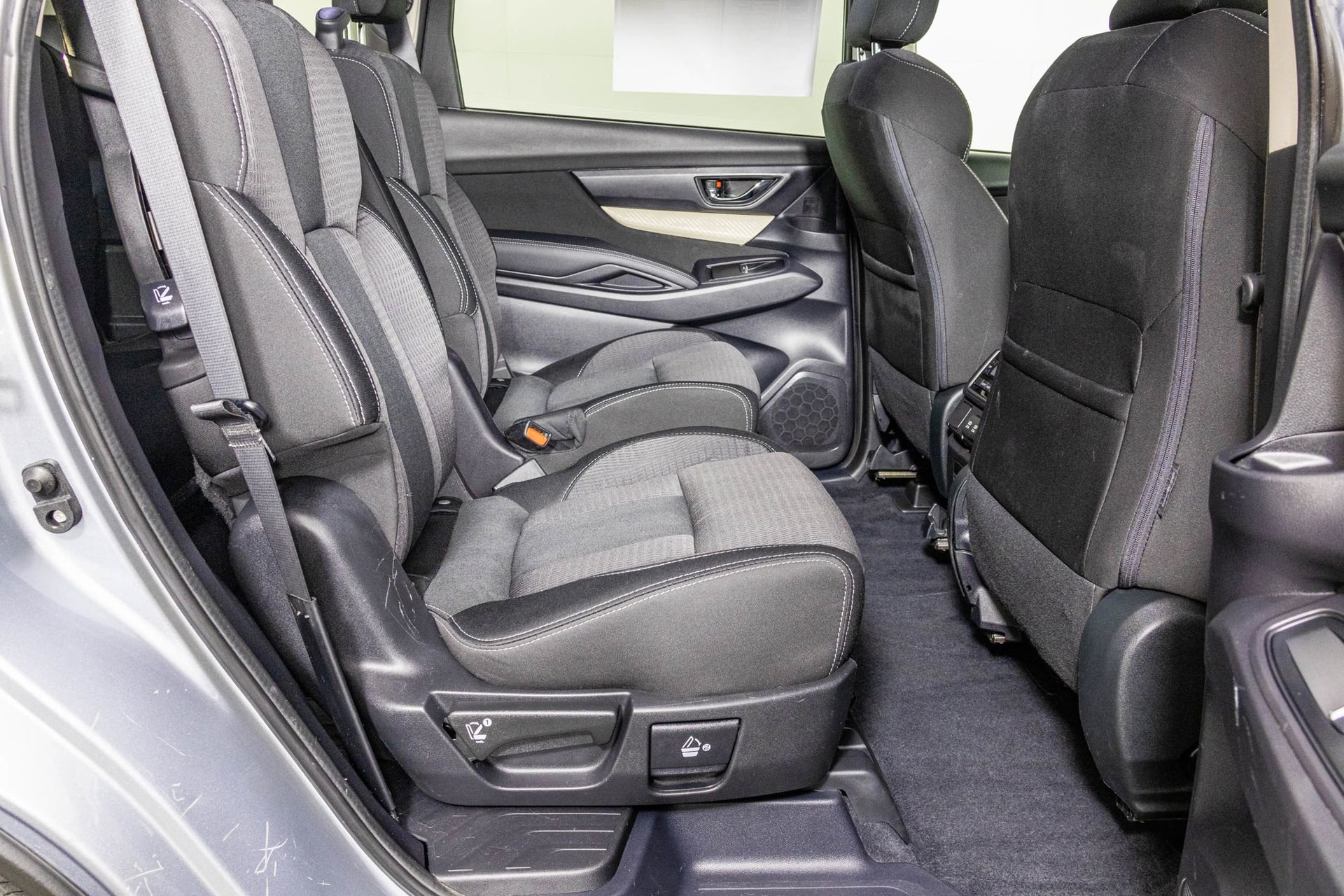 Used 2021 Subaru Ascent Premium w/ Convenience Package image 44