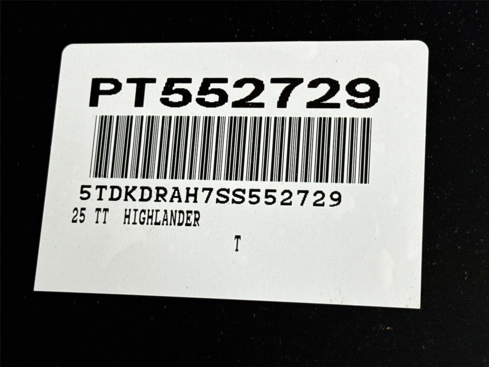 Certified 2025 Toyota Highlander LE FWD image 43