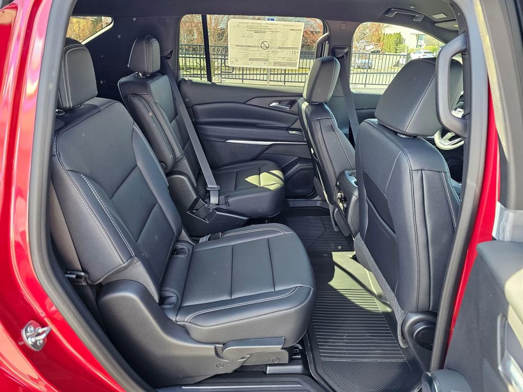 New 2026 Chevrolet Traverse LT image 12