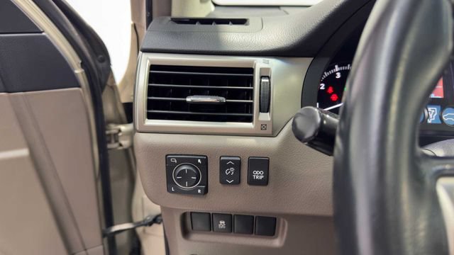 Used 2016 Lexus GX 460 w/ Navigation Package AWD/4WD image 32