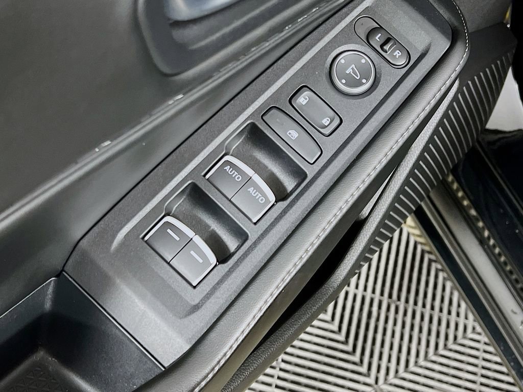 Used 2024 Honda Accord Sport image 32