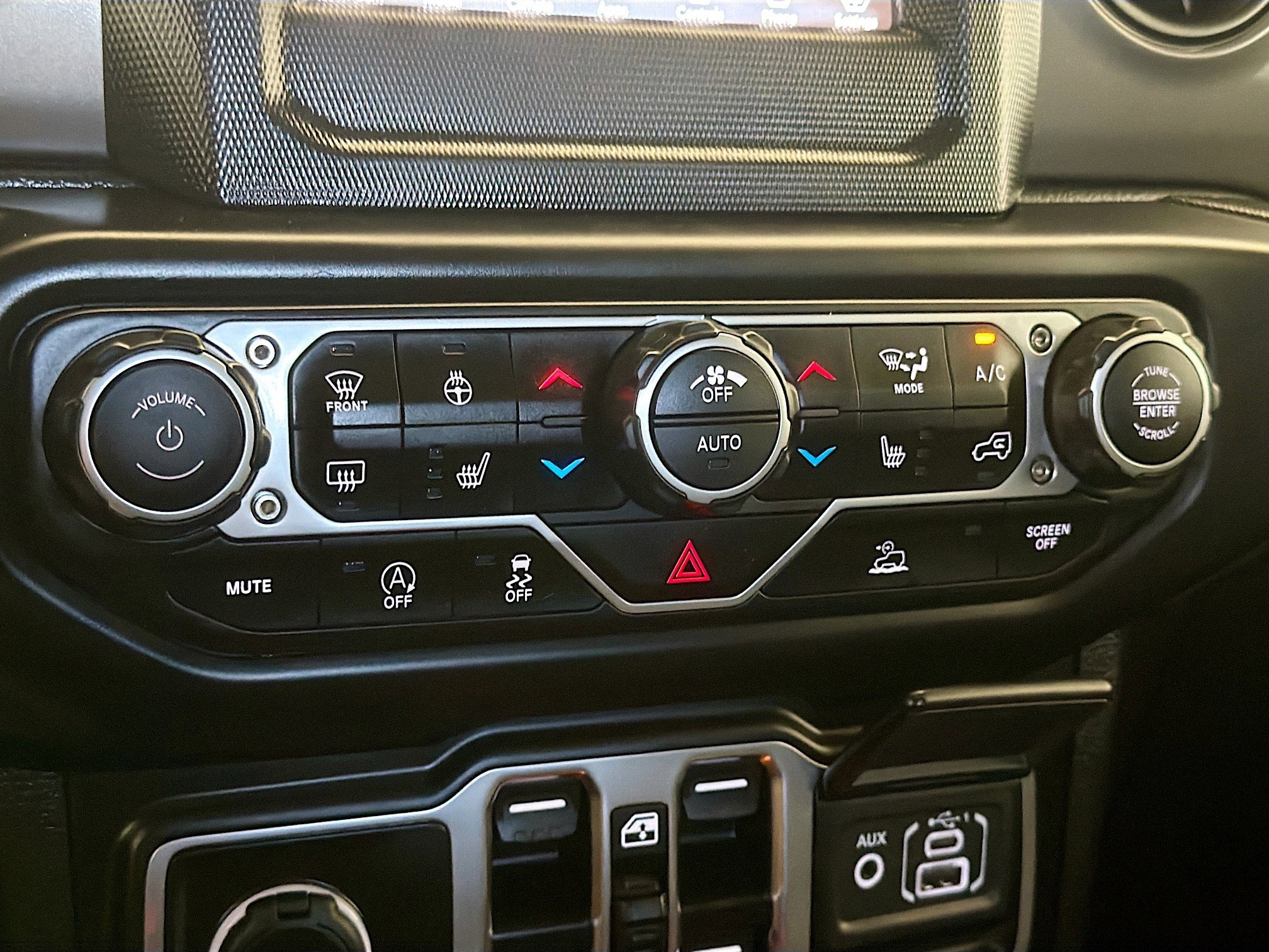 Used 2023 Jeep Gladiator Sport AWD/4WD image 10