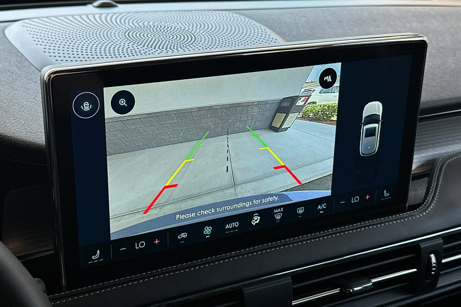 Certified 2025 Lincoln Corsair FWD image 19