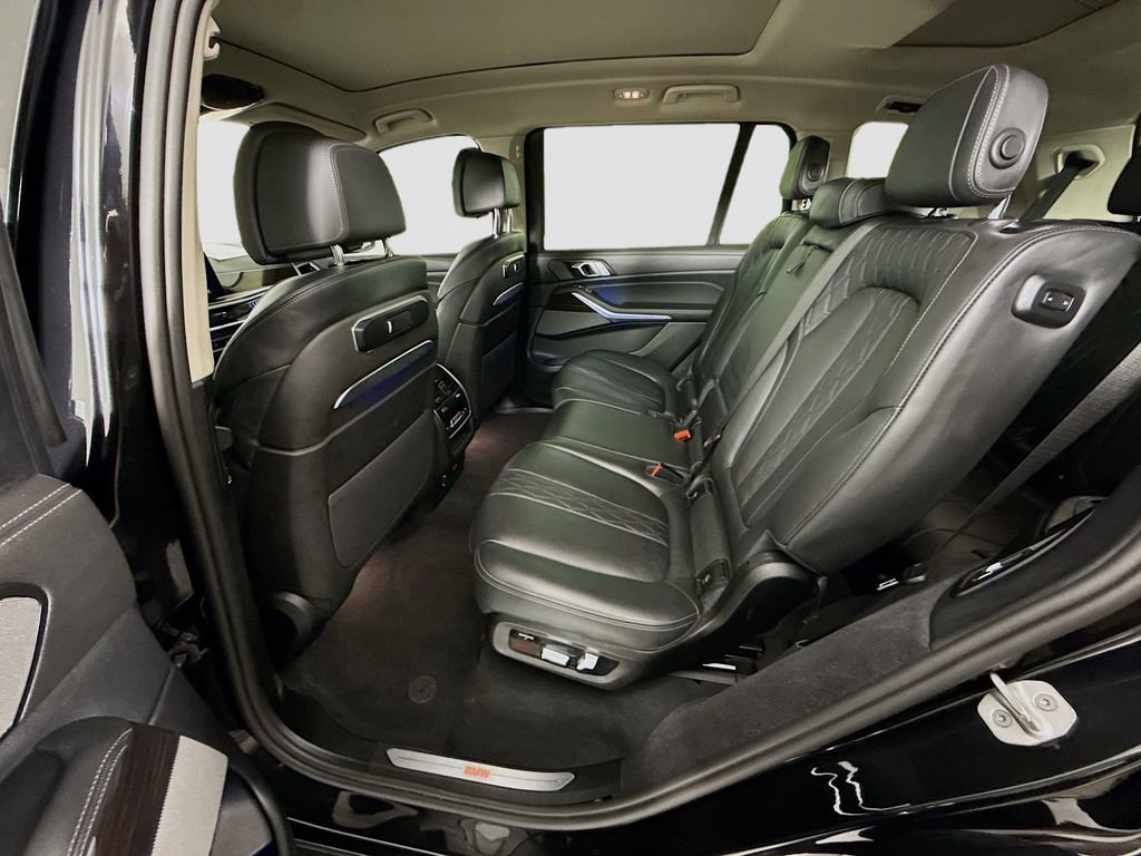 Used 2025 BMW X7 xDrive40i image 17