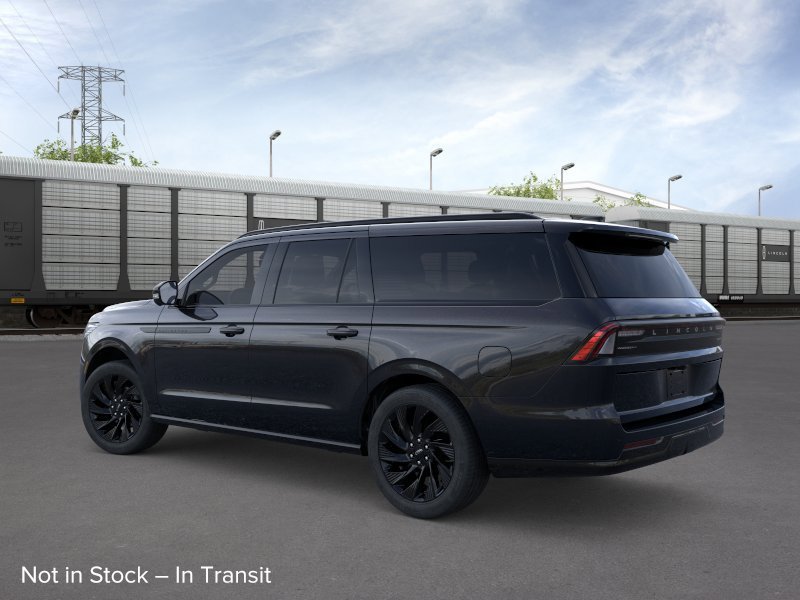 New 2026 Lincoln Navigator L Reserve AWD/4WD image 17