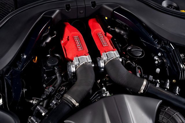 Used 2019 Ferrari Portofino image 16