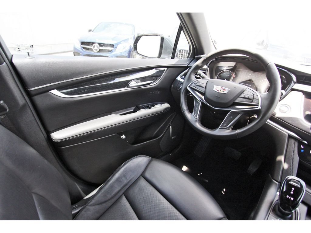 Used 2022 Cadillac XT5 Premium Luxury FWD image 8