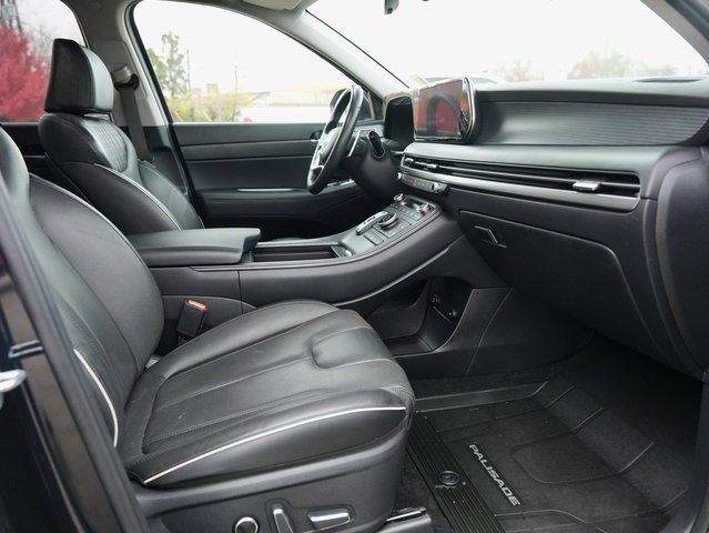 Used 2023 Hyundai Palisade Limited w/ Cargo Package image 8