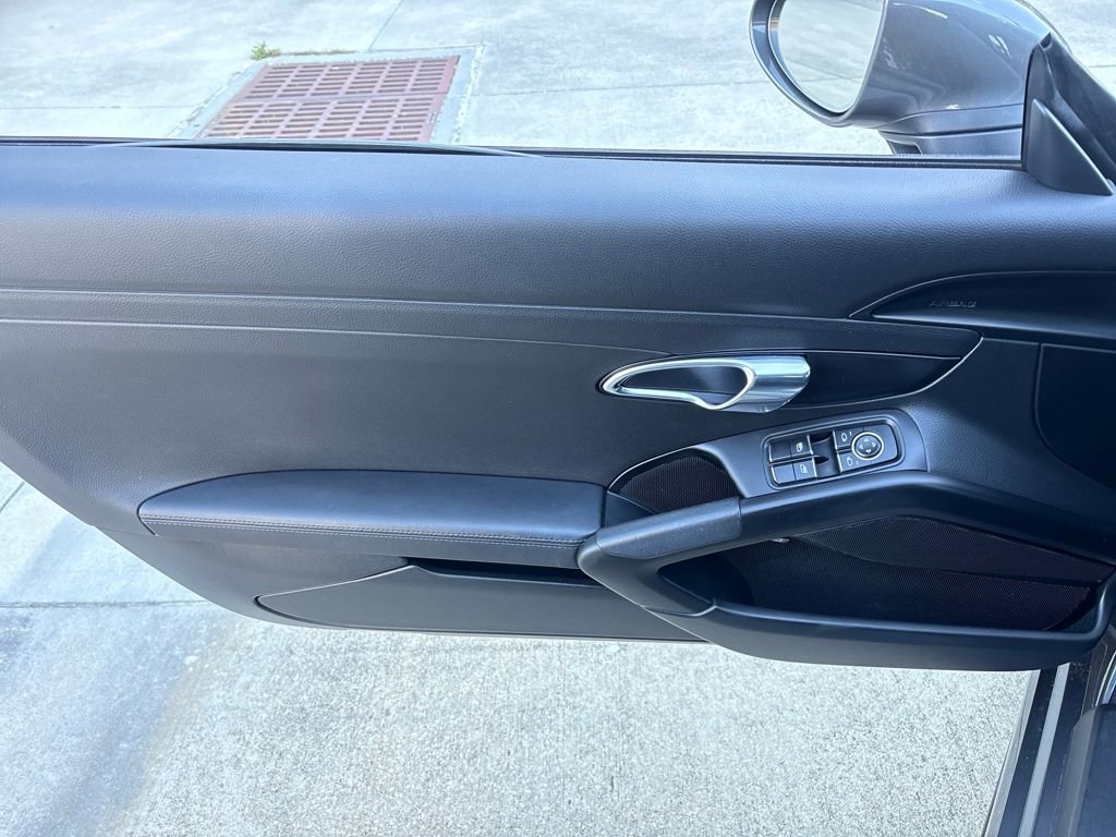 Used 2017 Porsche 718 Cayman S image 15