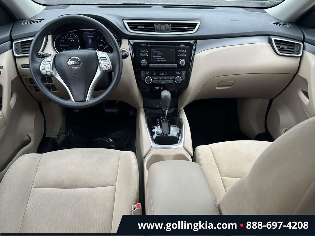 Used 2016 Nissan Rogue SV FWD image 11