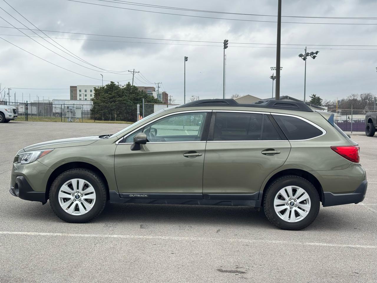 Used 2018 Subaru Outback 2.5i Premium image 9