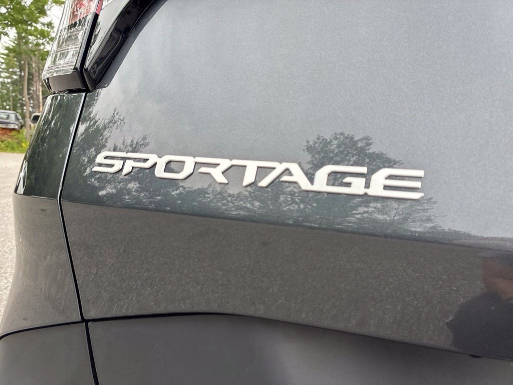 Used 2023 Kia Sportage LX AWD/4WD image 48