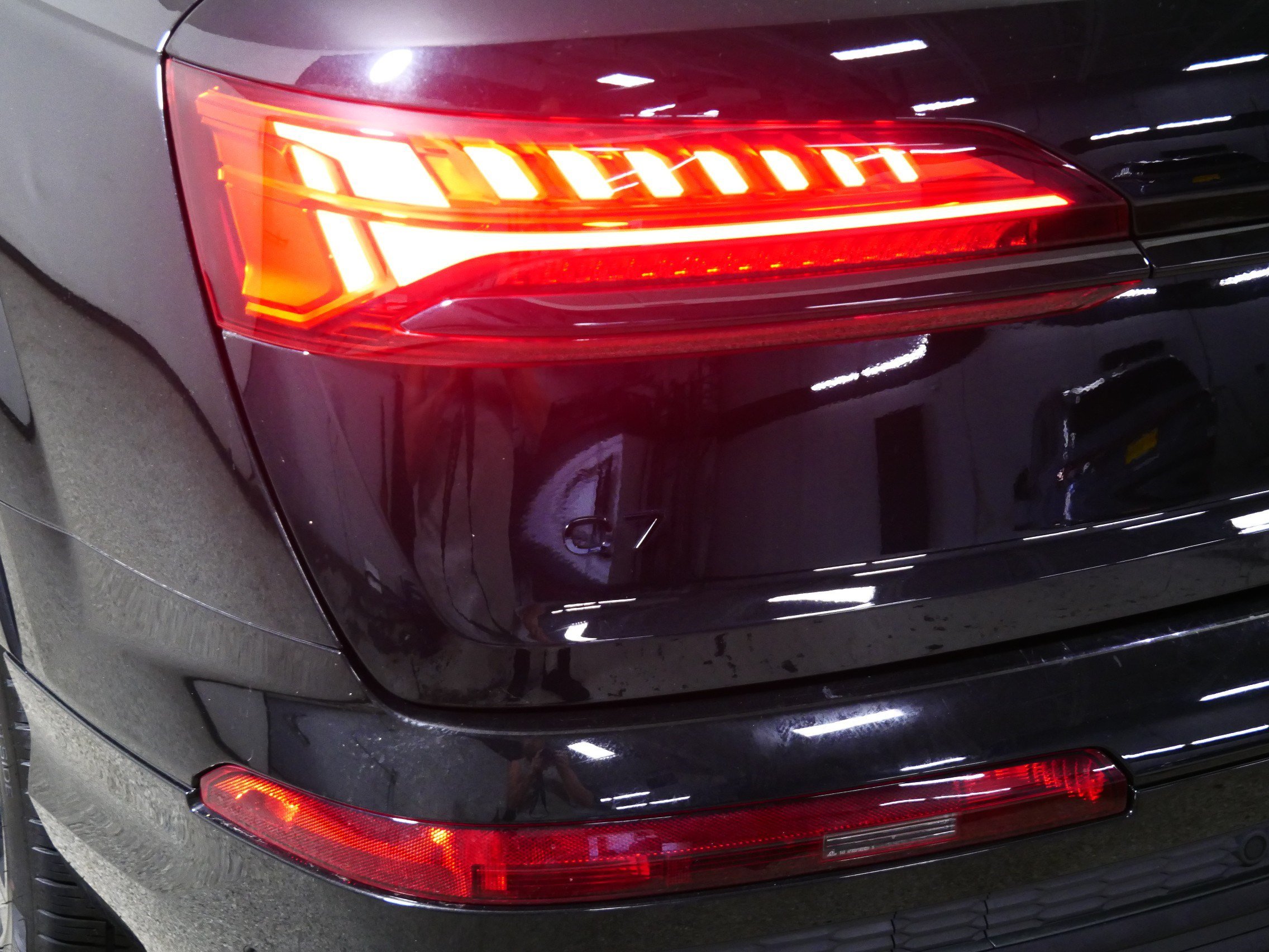 Used 2025 Audi Q7 3.0T Prestige AWD/4WD image 17