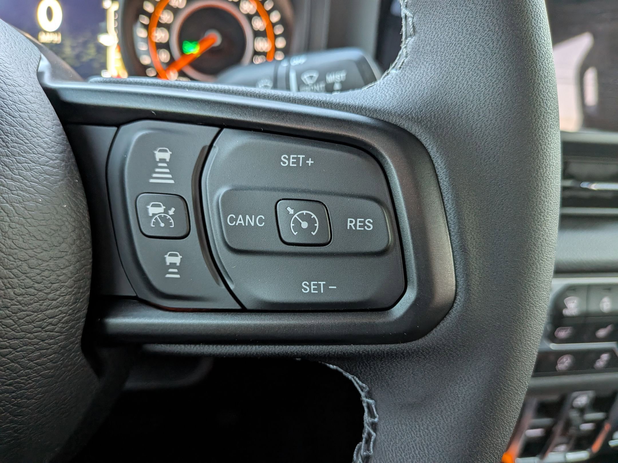 New 2025 Jeep Gladiator Sport image 14