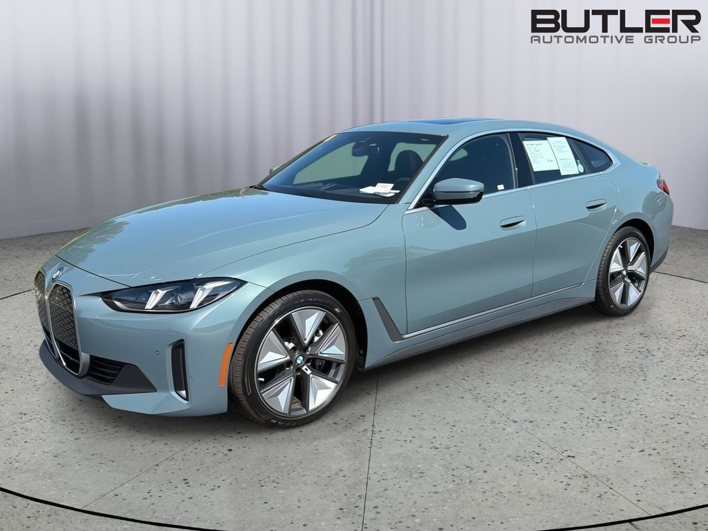 Used 2025 BMW i4 eDrive40 w/ Premium Package RWD image 2