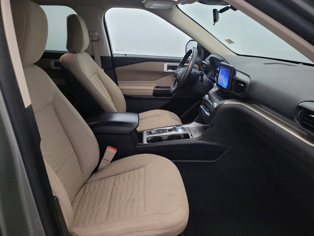 Used 2020 Ford Explorer XLT AWD/4WD image 21