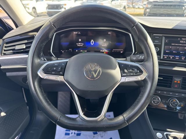 Used 2024 Volkswagen Jetta SE image 16