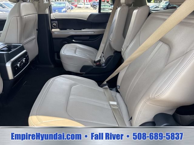 Used 2024 Ford Expedition Limited AWD/4WD image 15