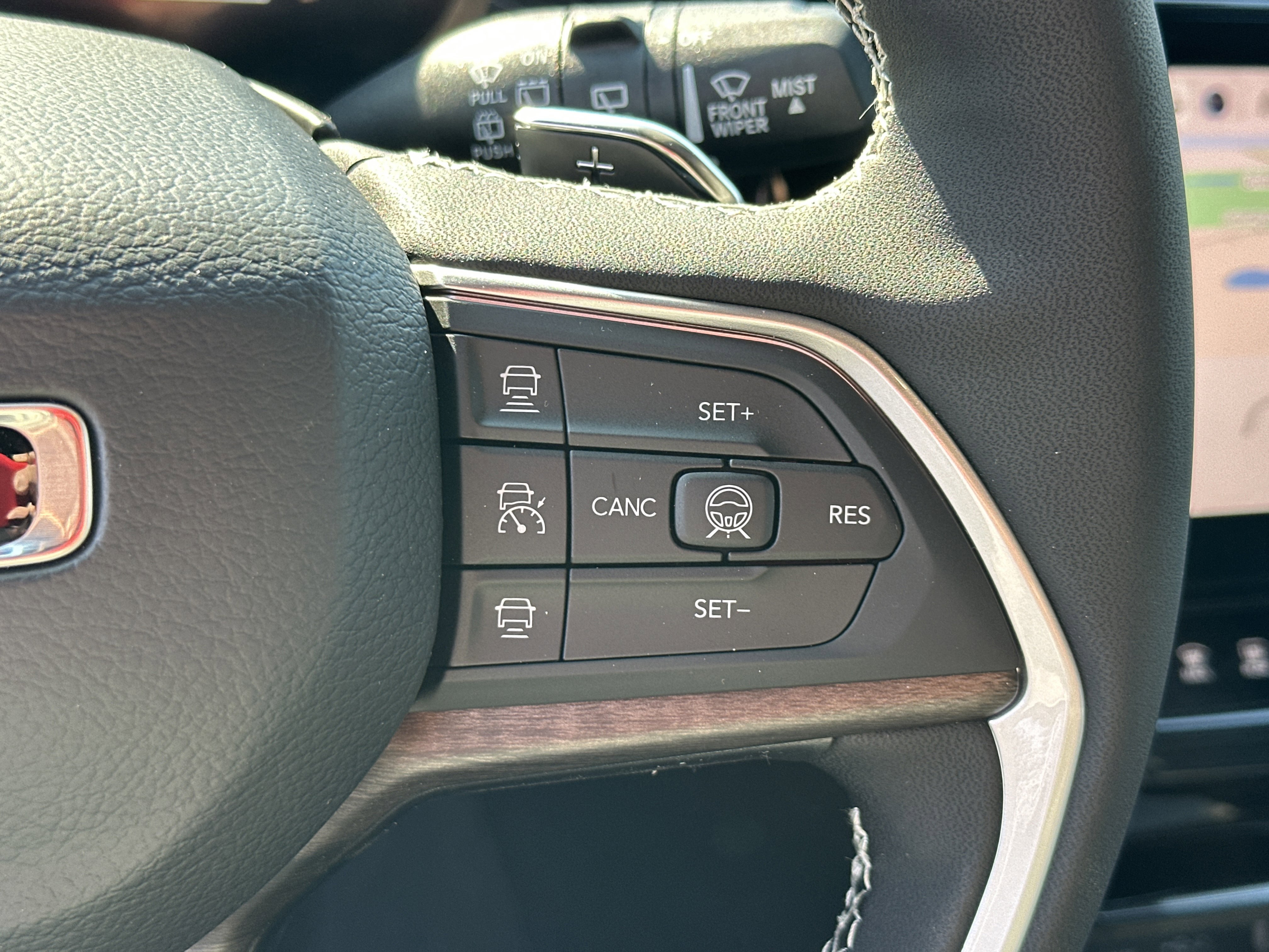 New 2026 Jeep Grand Cherokee L Limited w/ Limited Altitude Package image 10