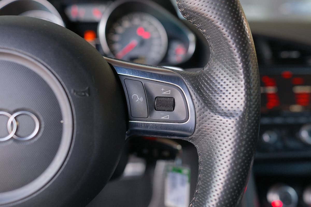 Used 2012 Audi R8 V8 AWD/4WD image 19