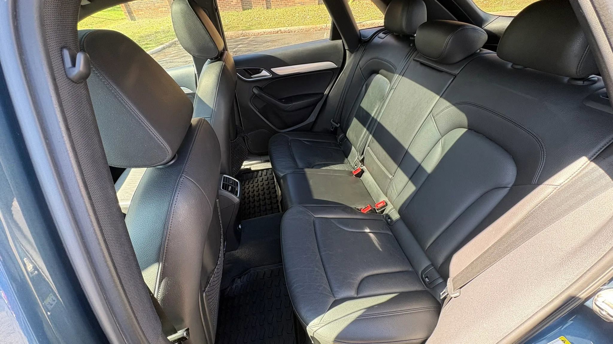 Used 2018 Audi Q3 2.0T Premium w/ Convenience Package AWD/4WD image 23