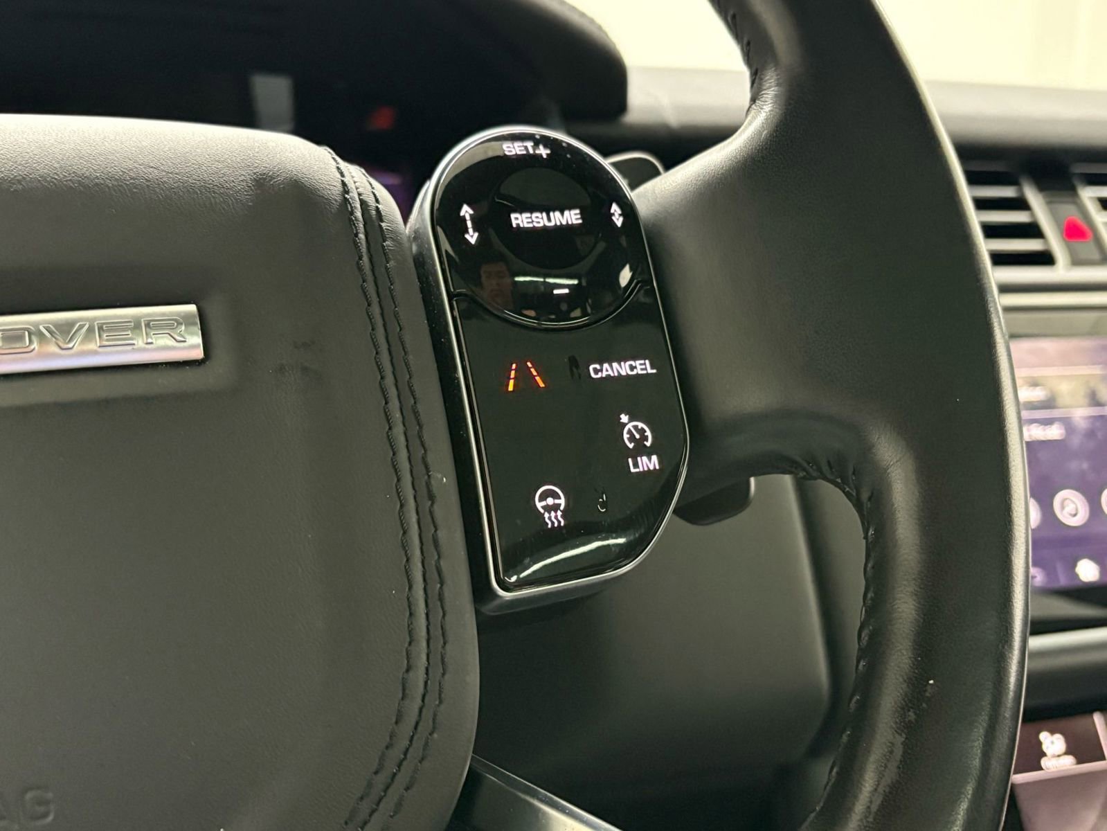 Used 2020 Land Rover Range Rover HSE AWD/4WD image 30