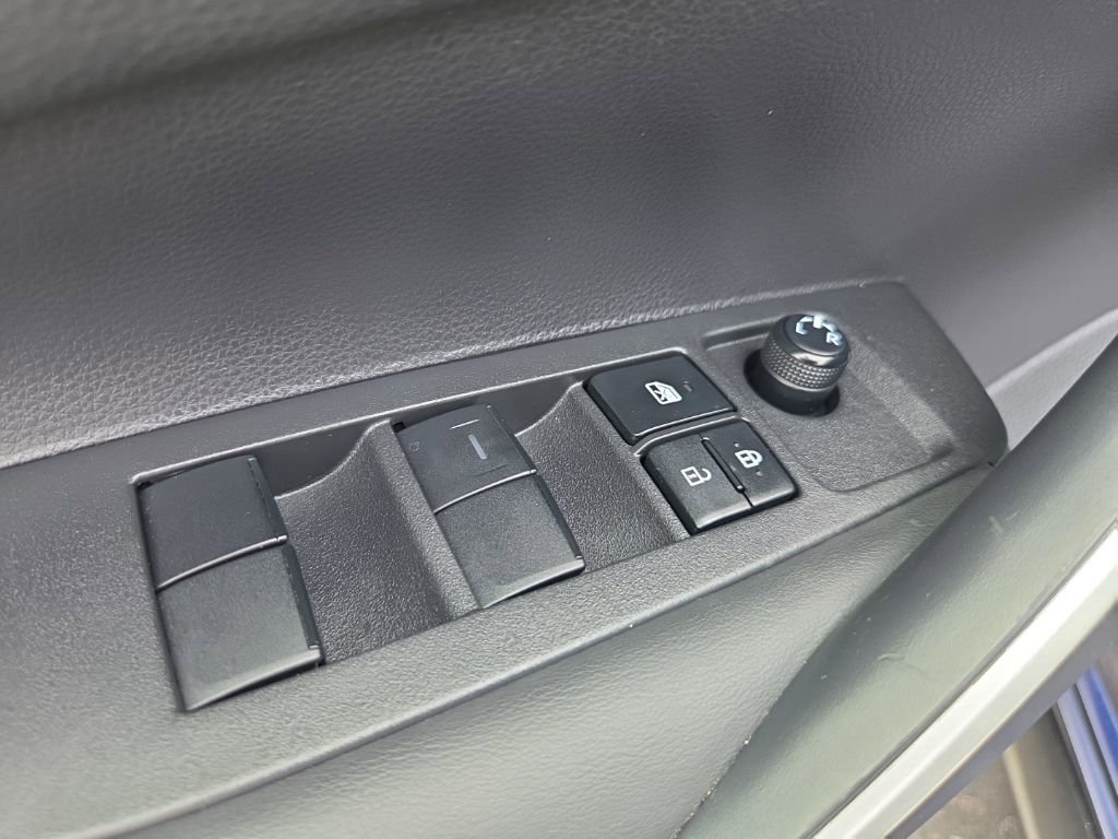 Used 2022 Toyota Corolla SE w/ SE Premium Package image 23