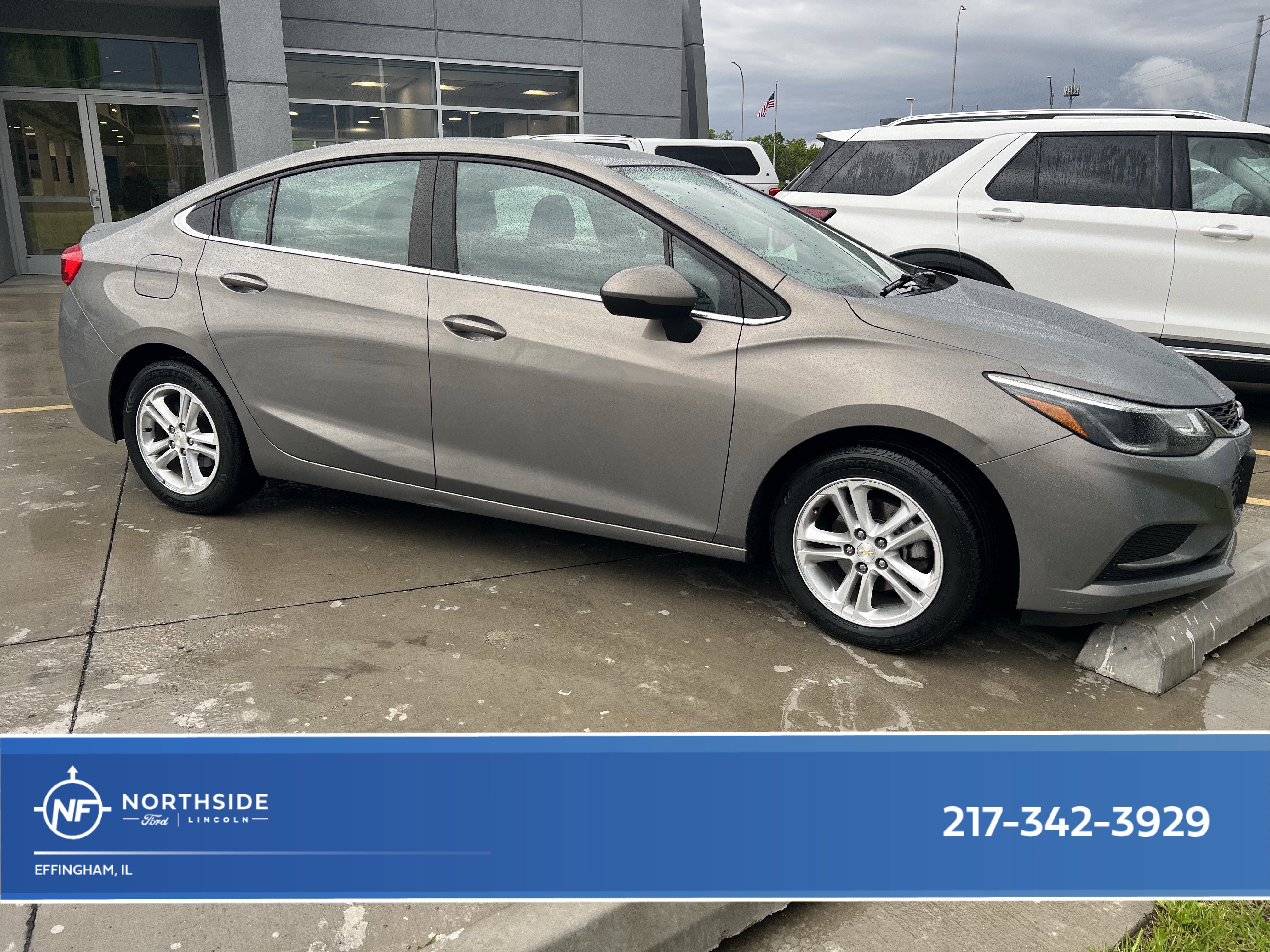 Used 2018 Chevrolet Cruze LT FWD video 1