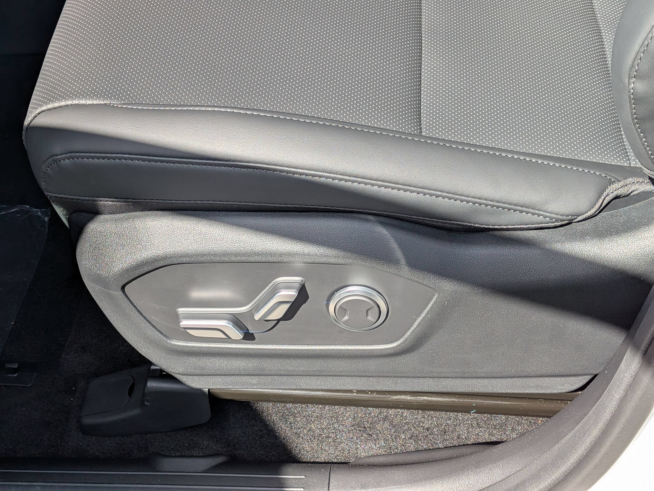 New 2026 Hyundai Santa Fe SEL FWD image 18