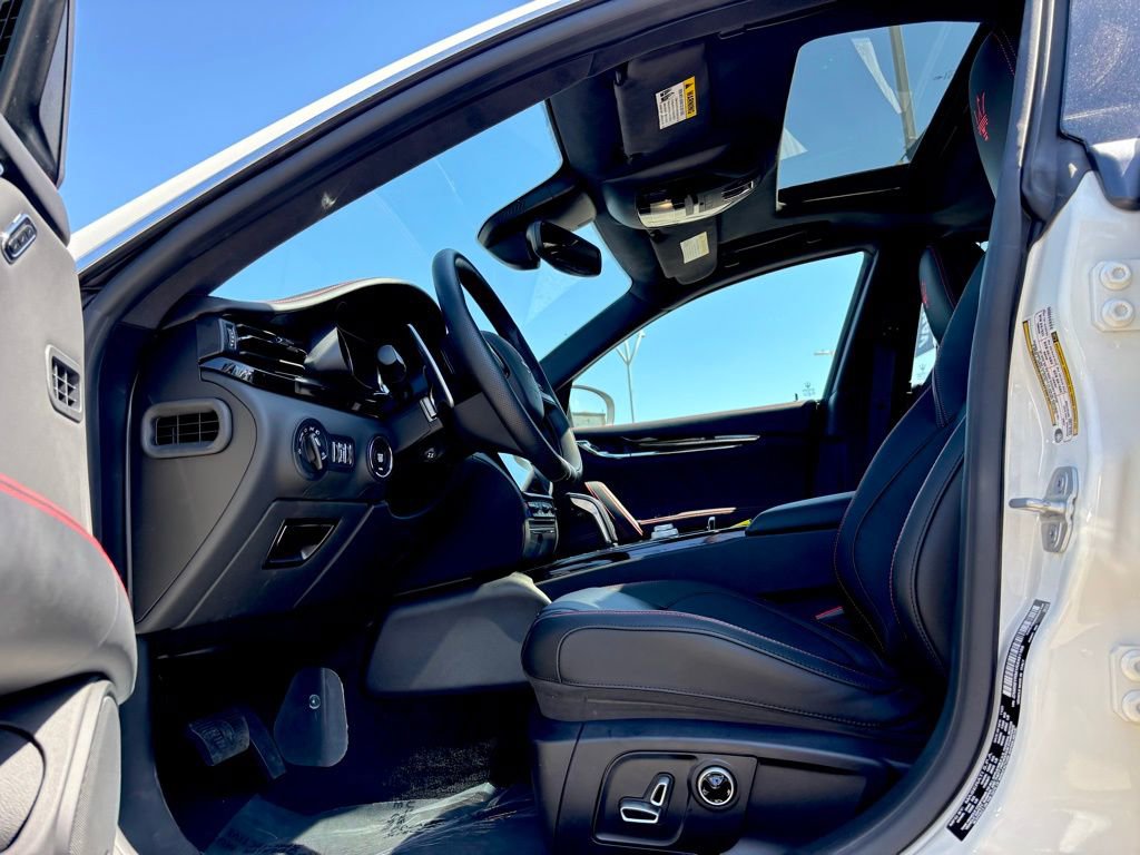 Used 2024 Maserati Quattroporte Modena Ultima Q4 image 8