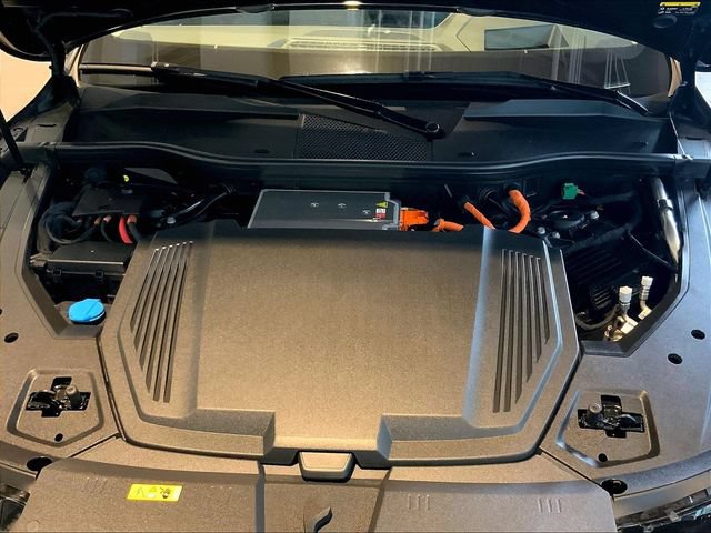 Certified 2024 Audi Q8 e-tron Prestige w/ Prestige Package AWD/4WD image 19