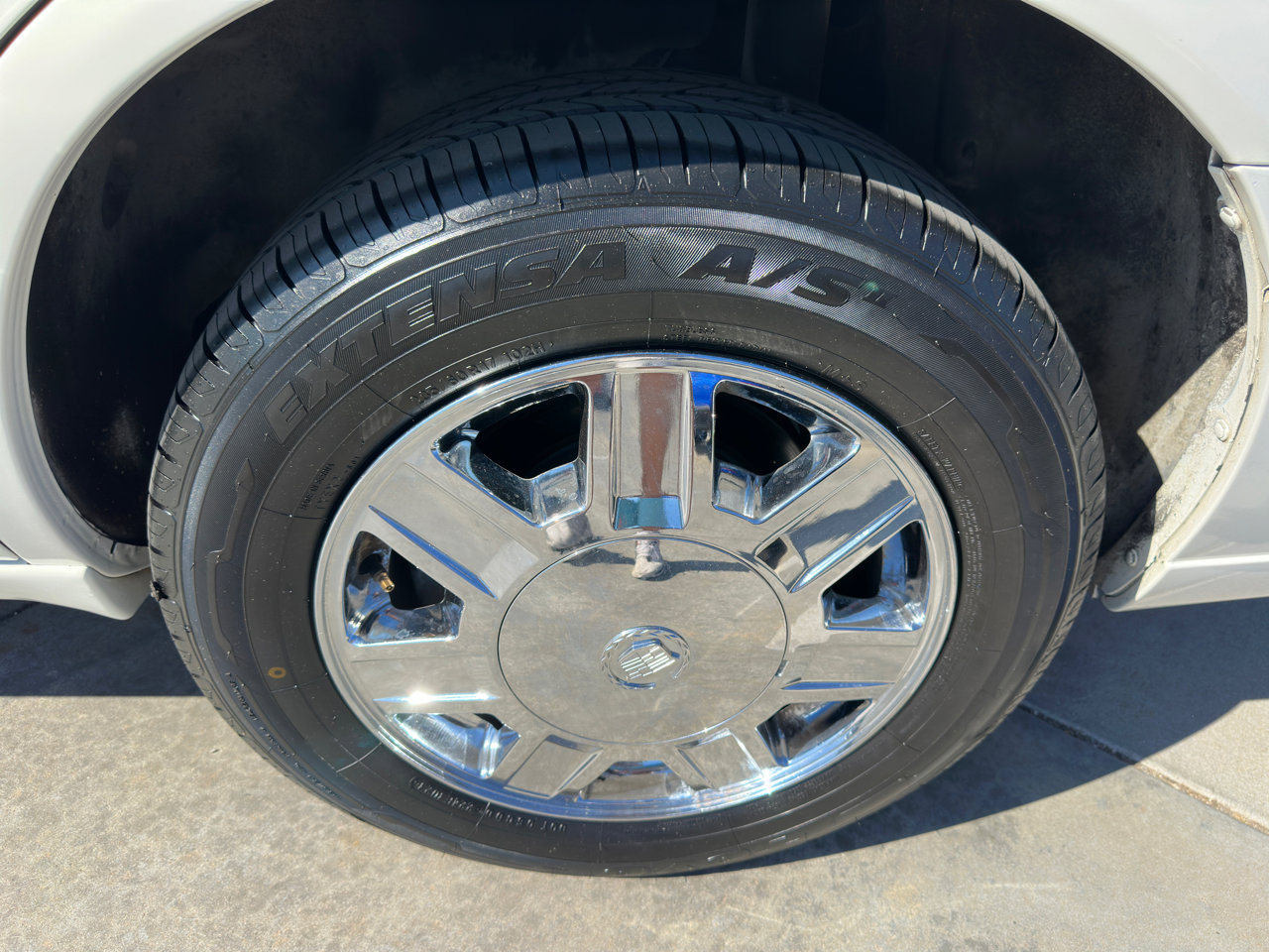 Used 2009 Cadillac DTS Limousine image 63