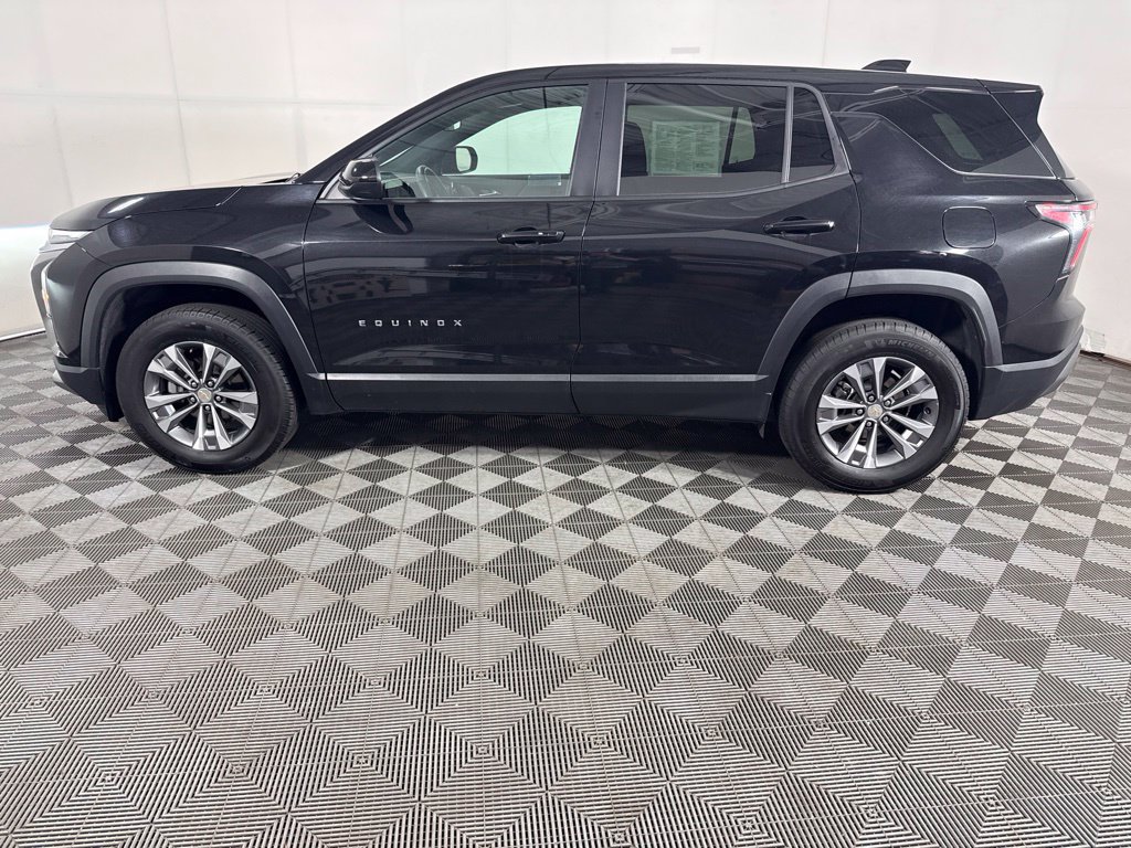 Used 2025 Chevrolet Equinox LT AWD/4WD image 6