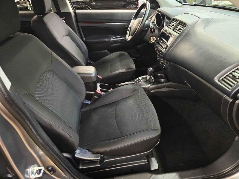 Used 2015 Mitsubishi Outlander Sport ES image 5