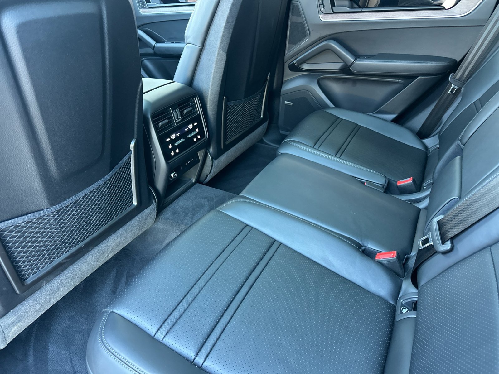 Used 2025 Porsche Cayenne S AWD/4WD image 21