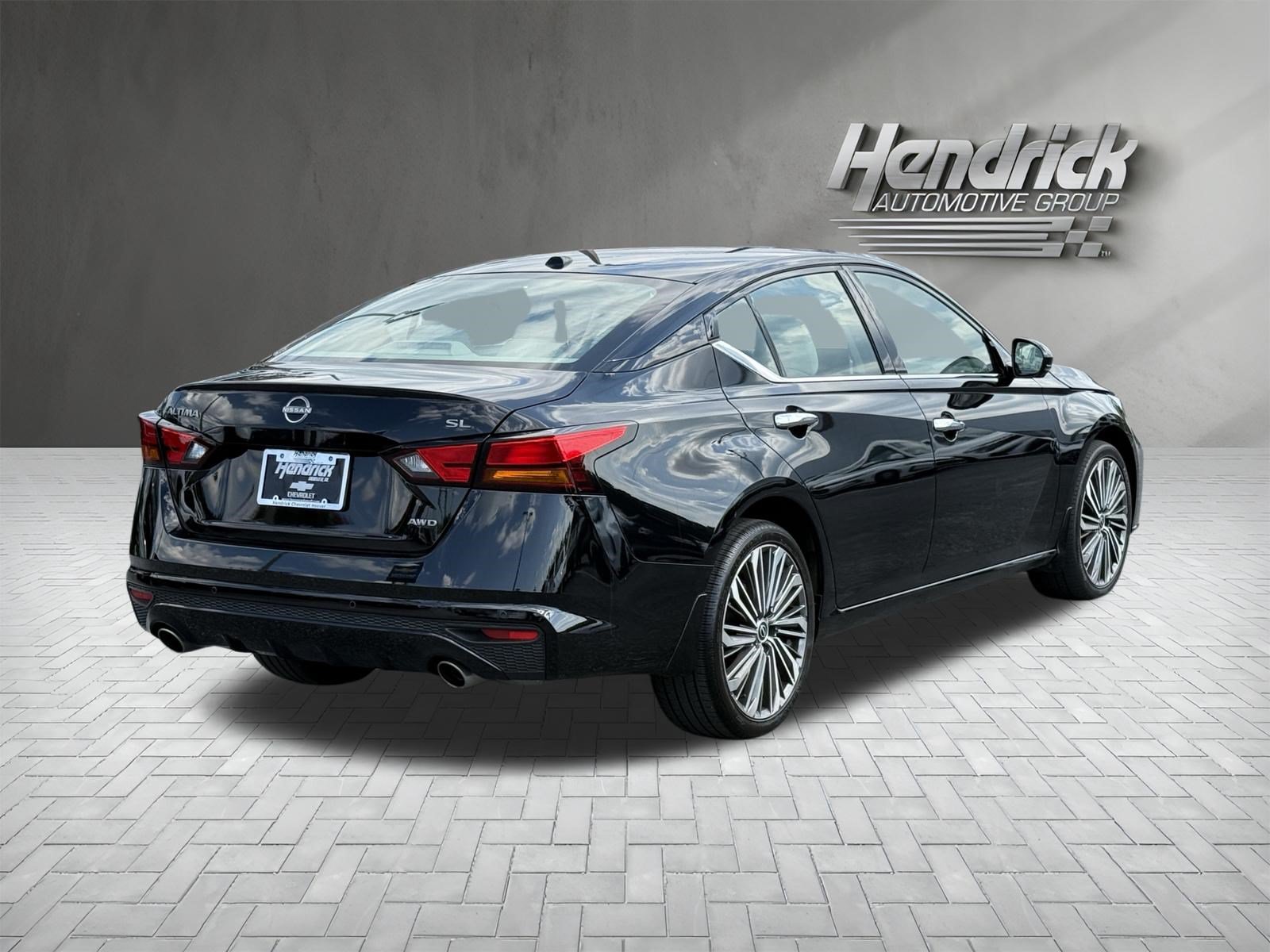 Used 2024 Nissan Altima 2.5 SL AWD/4WD image 10