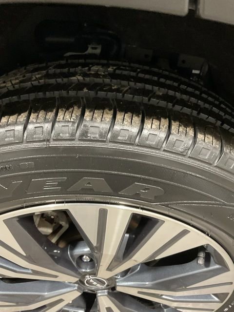 Used 2023 Nissan Rogue SV image 8