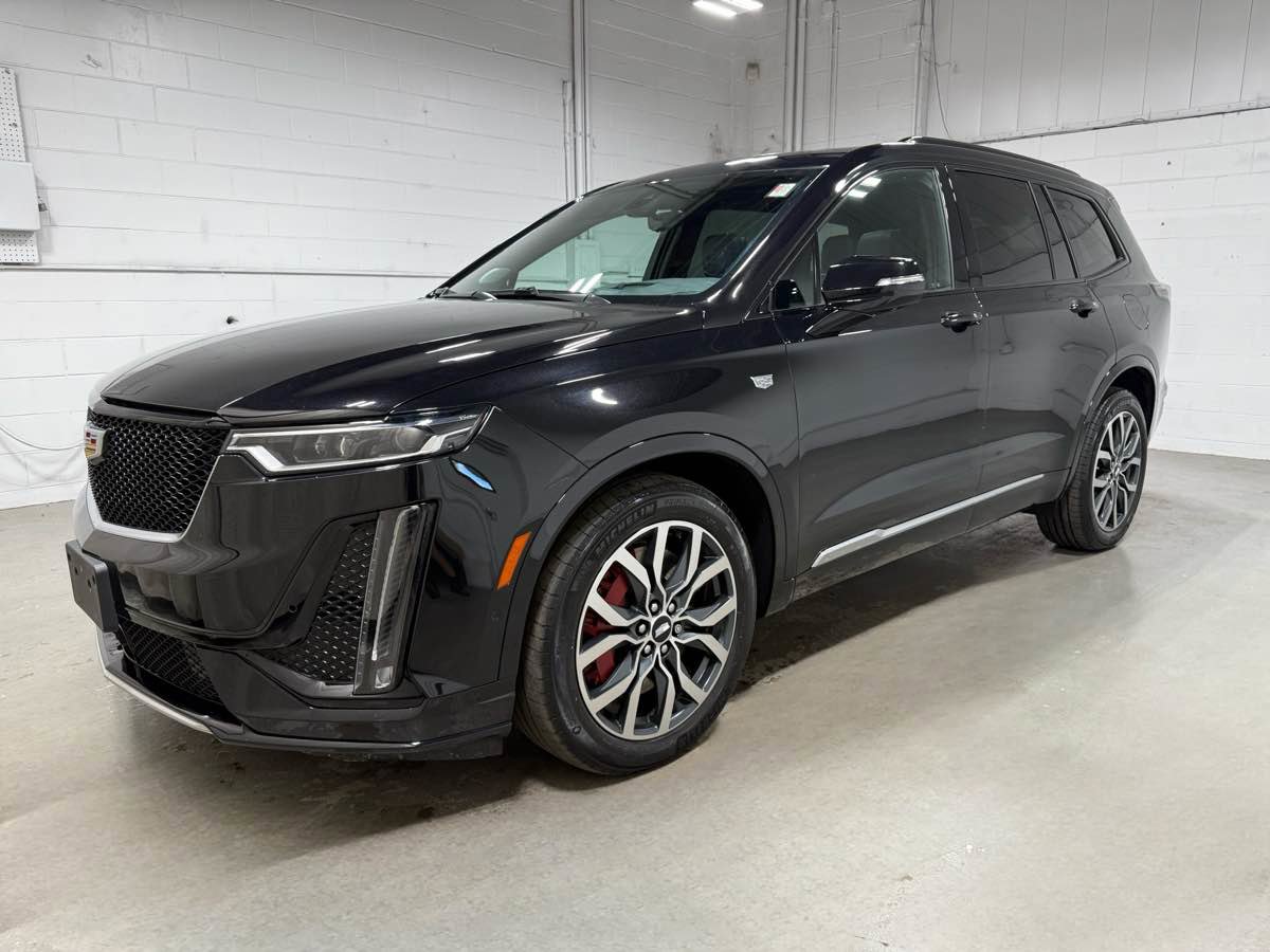 Used 2022 Cadillac XT6 Sport w/ Platinum Package